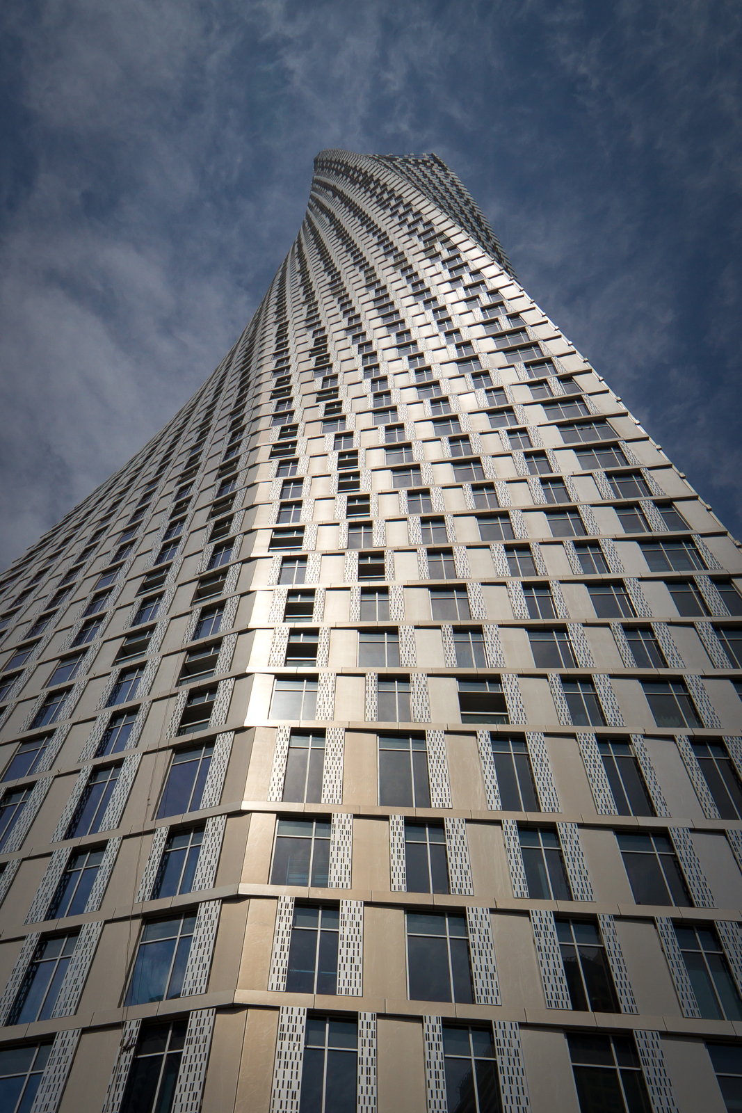 Cayan Tower, Dubai
